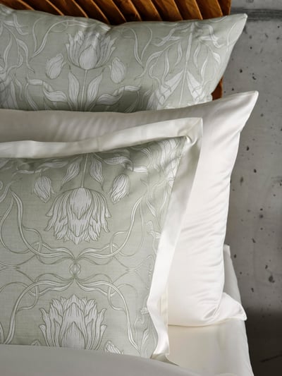 BOTANICA pillowcase
