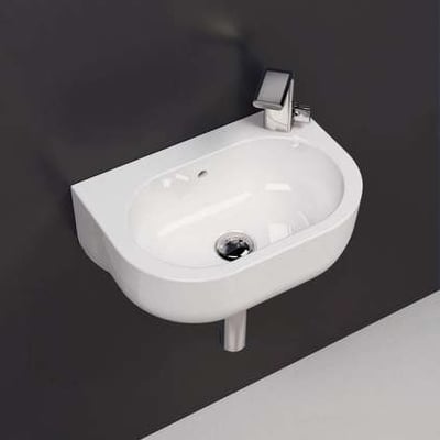 Pass ceramic washbasins – different sizes, white finishing